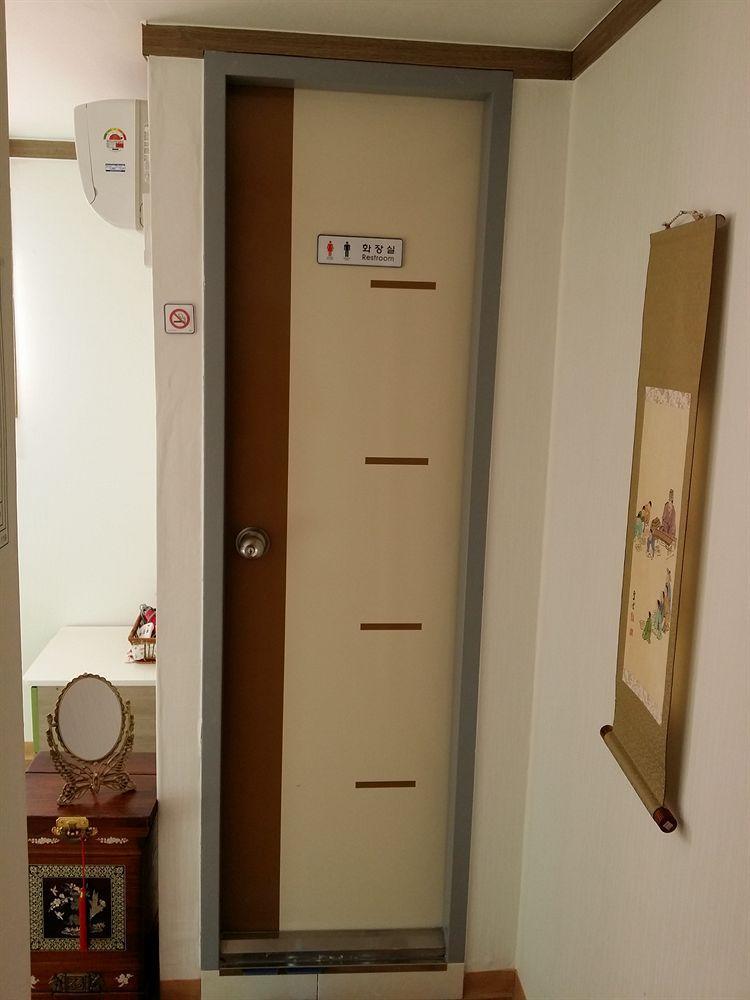 Feliz Guesthouse, Seoul Station Exteriör bild