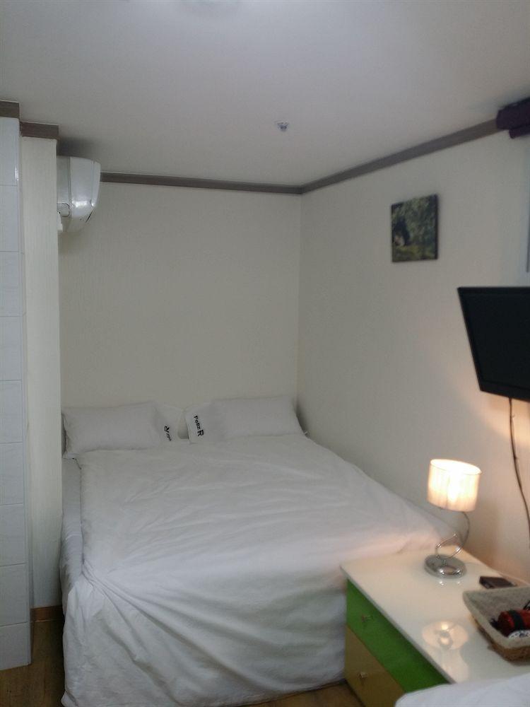 Feliz Guesthouse, Seoul Station Exteriör bild