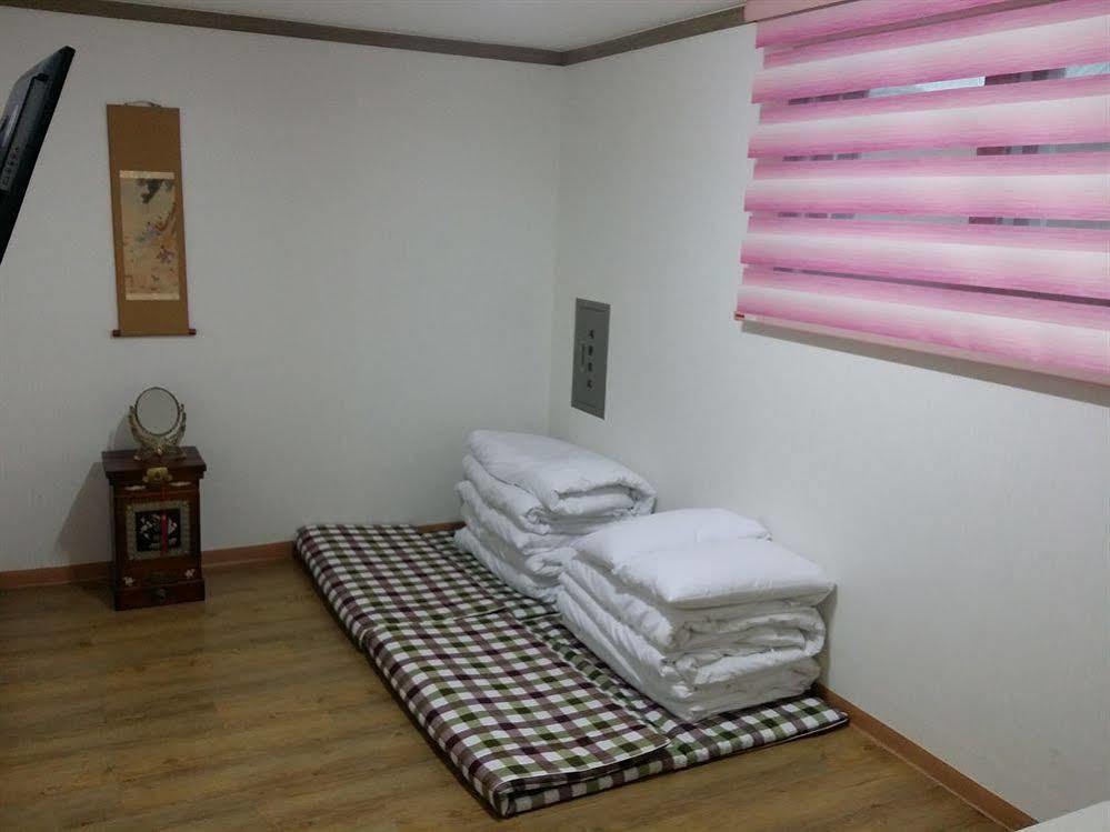 Feliz Guesthouse, Seoul Station Exteriör bild